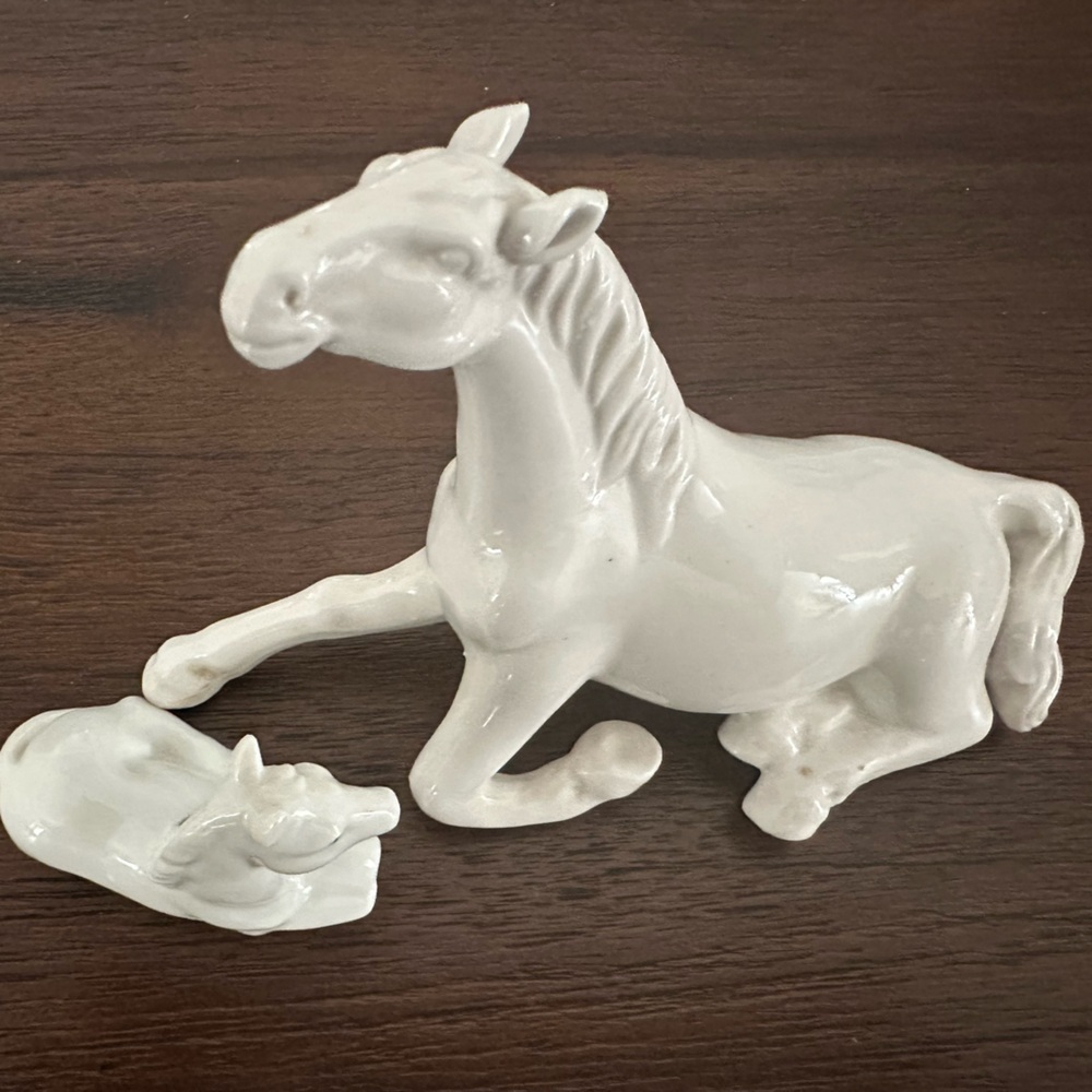 Ceramic mama Horse with pony - Picture 6 of 11